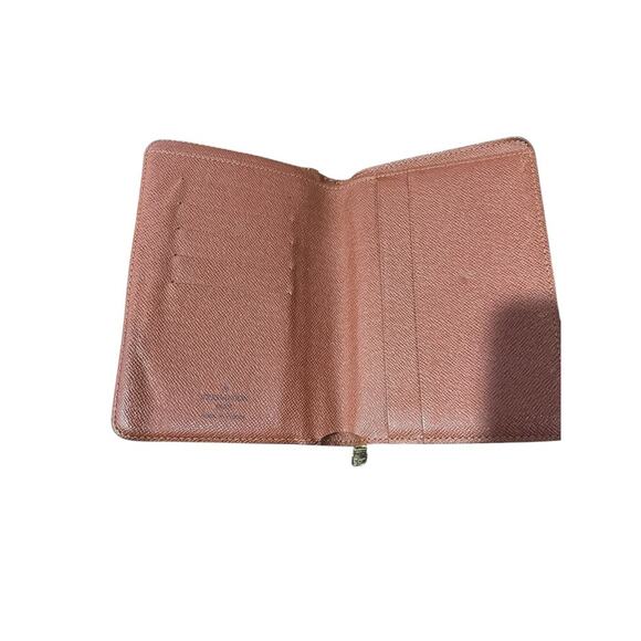 Louis Vuitton Monogram Zippe Bifold Wallet *Damaged corners* (16955) - Picture 3 of 9